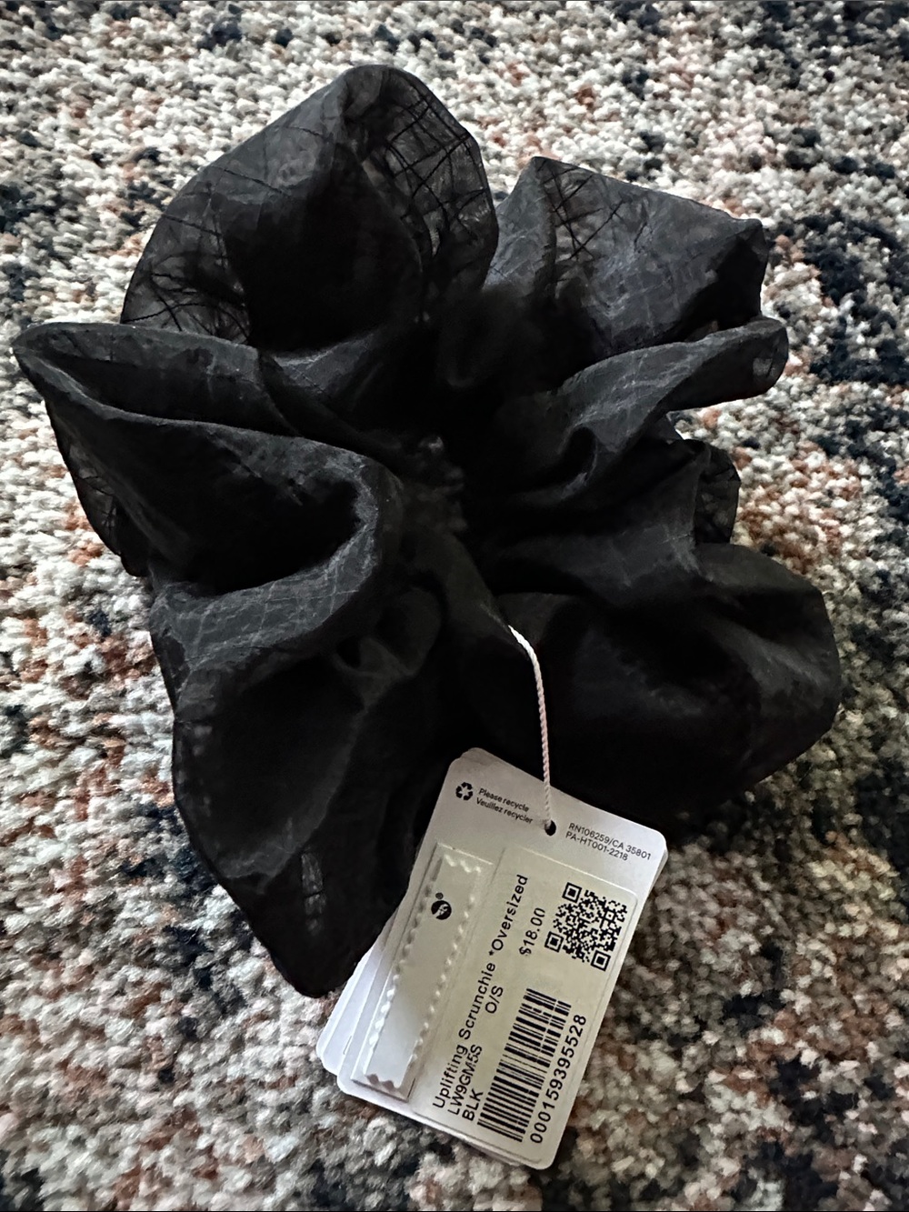 Lululemon Uplifting Scrunchie